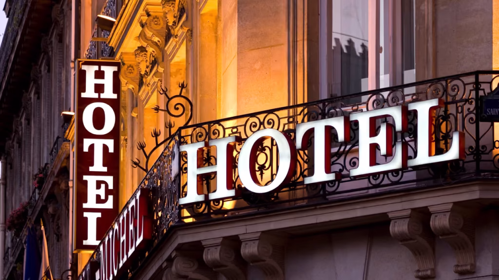 Can Hotels Be Both Green and Glamorous Can Hotels Be Both Green and Glamorous